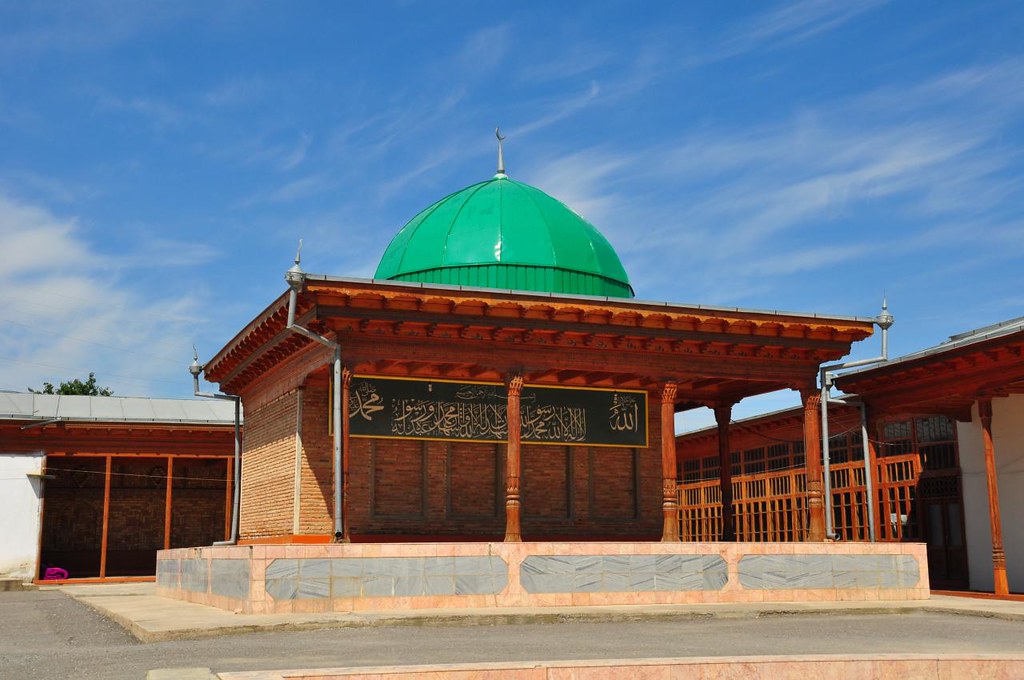 MAUSOLEUM OF HAZRATI SHOH